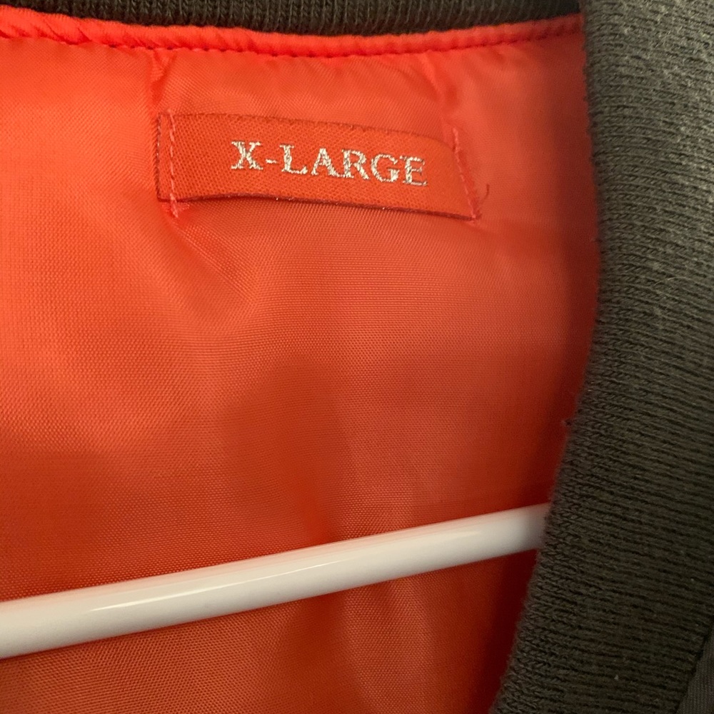 Jacket - Picture 6 of 7